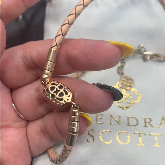 Kendra Scott cooper Rose Gold leather choker - Picture 3 of 3